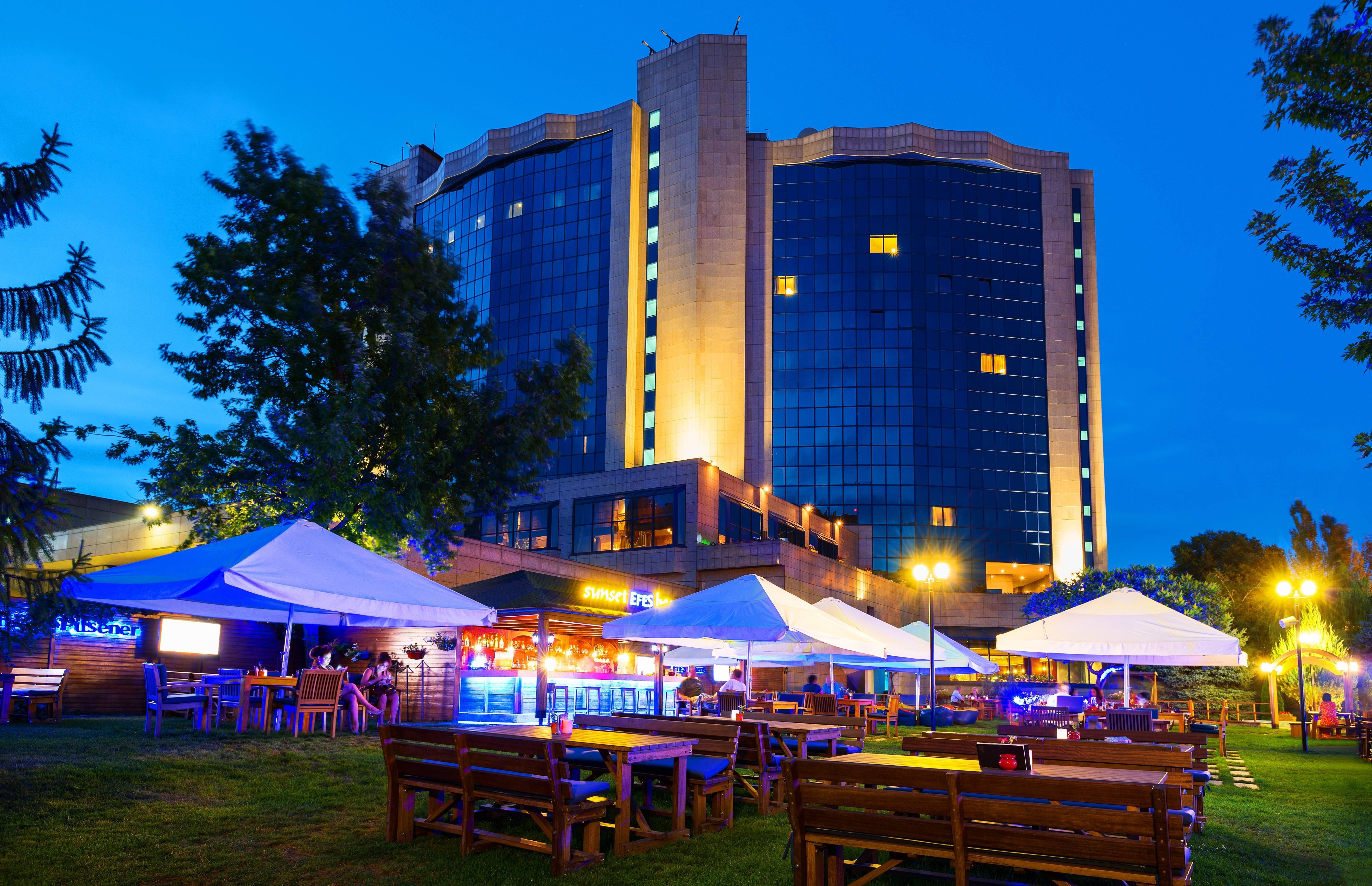Intercontinental Almaty, An Ihg Hotel Dış mekan fotoğraf