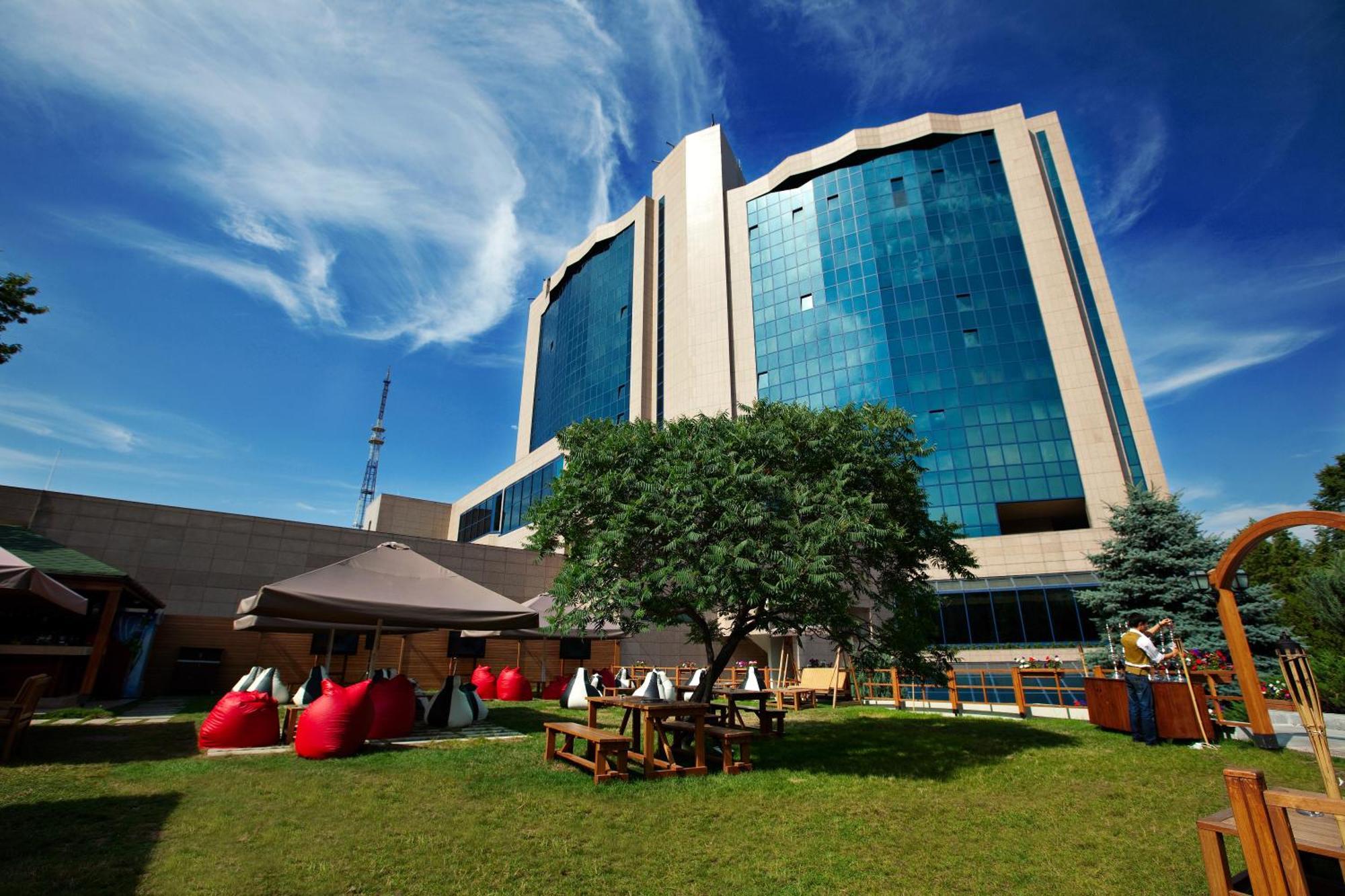 Intercontinental Almaty, An Ihg Hotel Dış mekan fotoğraf